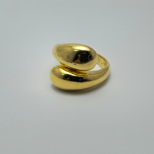 Anillo enchapado en oro diseño ajustado bold