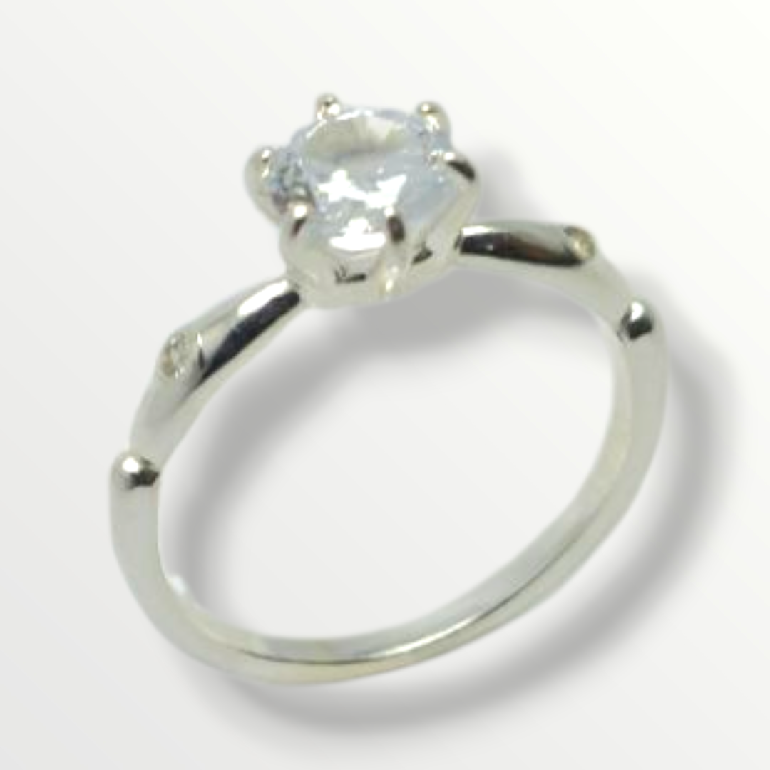 Anillo solitario en Plata 925 con circonia redonda