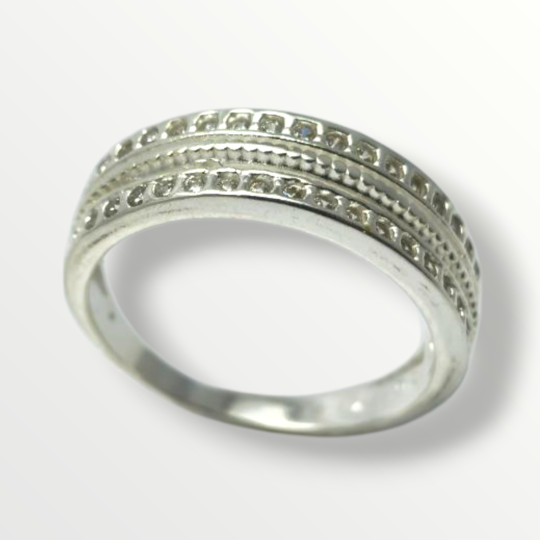 Anillo en Plata 925 con doble línea de circonias