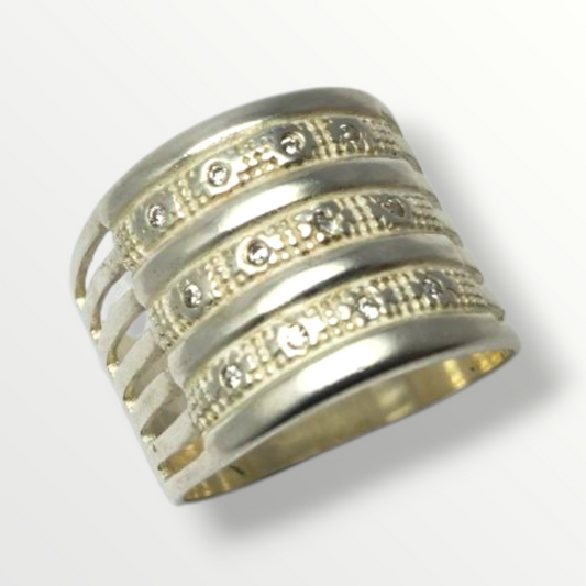 Anillo ancho en Plata 925 con detalles y circonias