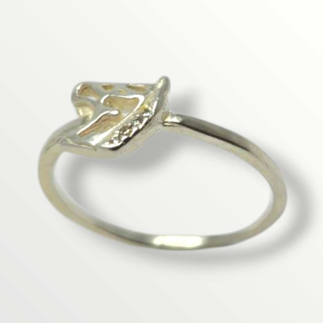 Anillo en Plata 925 con diseño de caballo y circonias